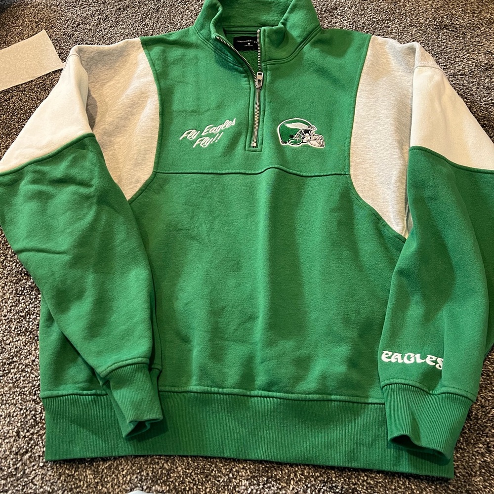Abercrombie & Fitch Green Philadelphia eagles three quarter zip